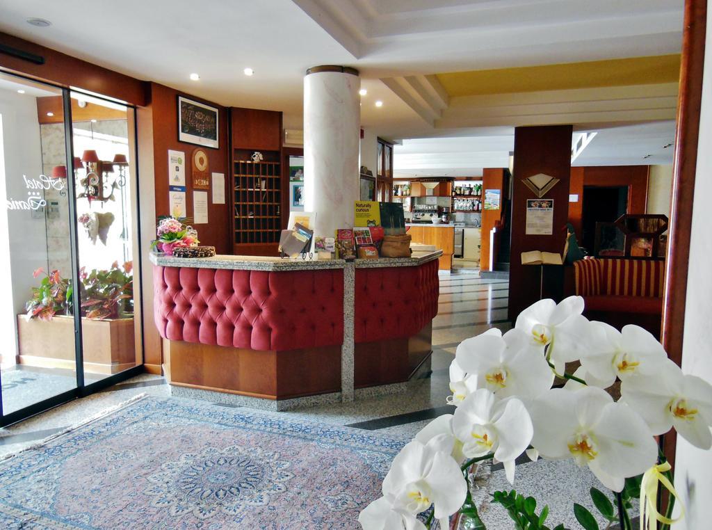 Hotel Daniela Левіко-Терме Екстер'єр фото